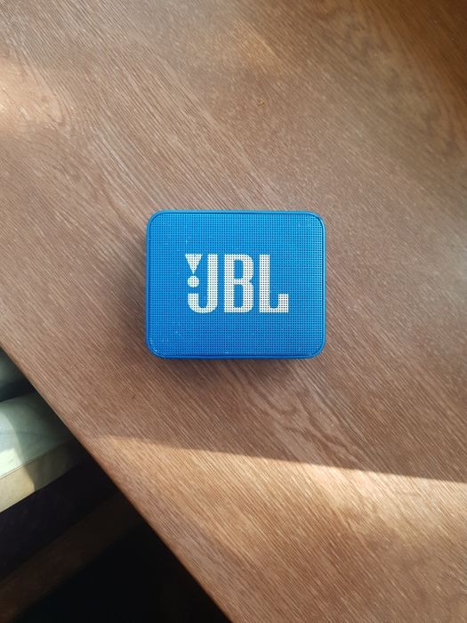 Колонка jbl в отличном состоянии