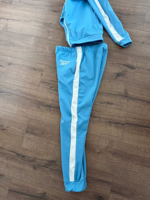 Оригинален анцуг Reebok 158-164