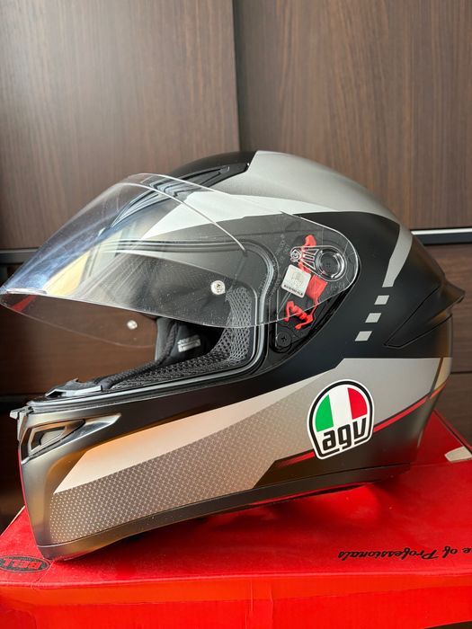 Каска за мотор AGV K1s