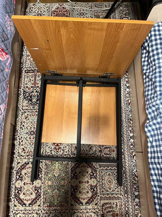 Продам прочный раскладной стол