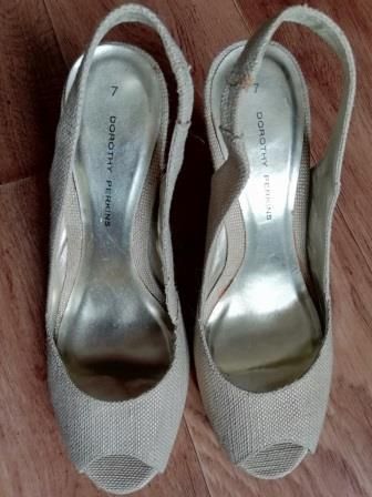 Сандали 40-41 номер