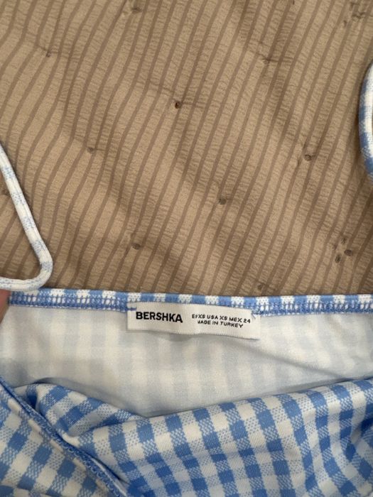 Топ бретелях (BERSHKA)