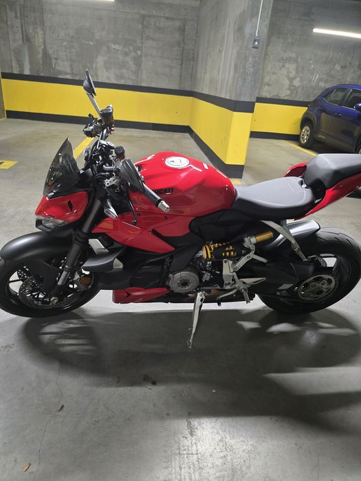 Ducati streetfigter v2 2023 Variante auto