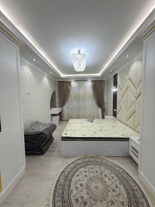 Срочно! Продаётся 4х комнатная ЛЮКС квартира на Бульваре!!!