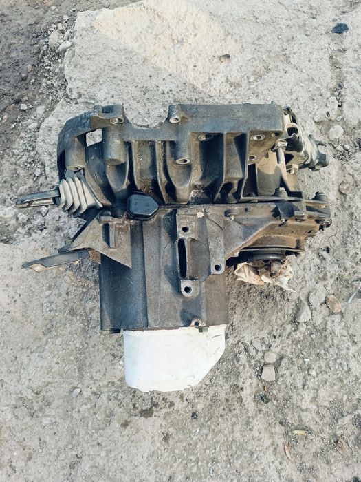 Каропка Рено ларгус