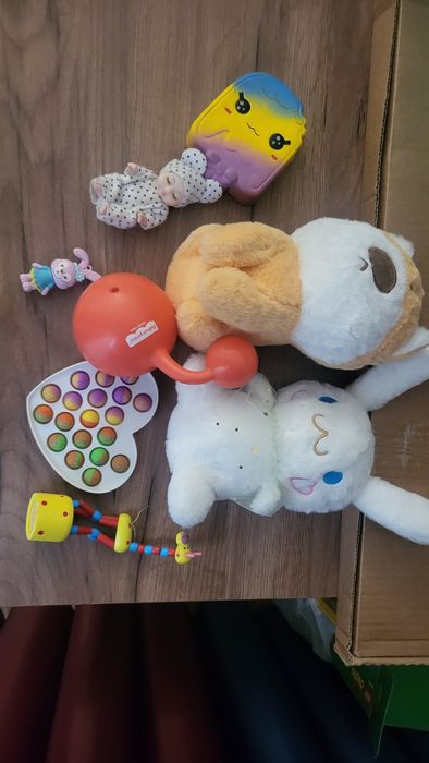 Разные игрушки для детей