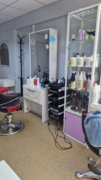 Продаётся парикмахерская на КШТ