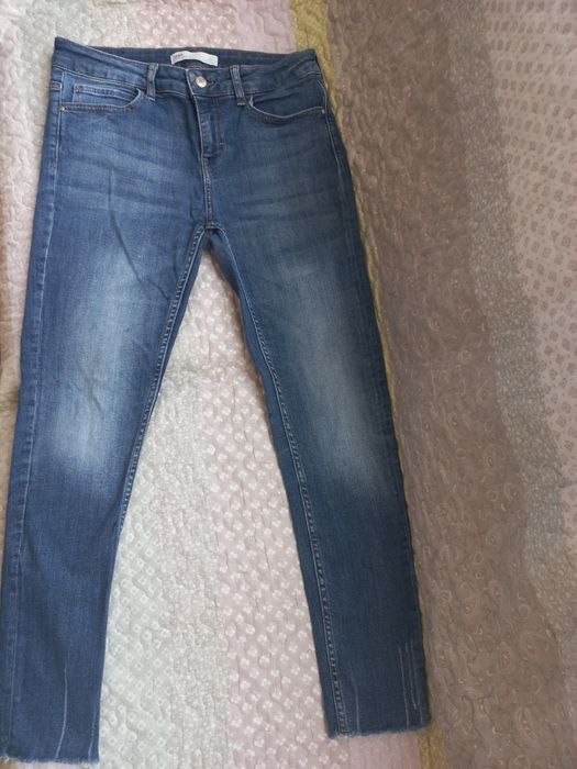 Дамски дънки Zara – размер L (40/42) – като нови