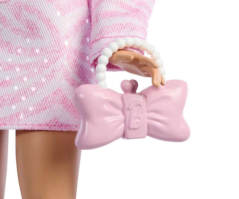 Оригинална кукла Barbie Deluxe Style,  с розово дънково яке / Mattel