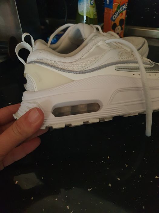 Дамски  маратонки Nike нови