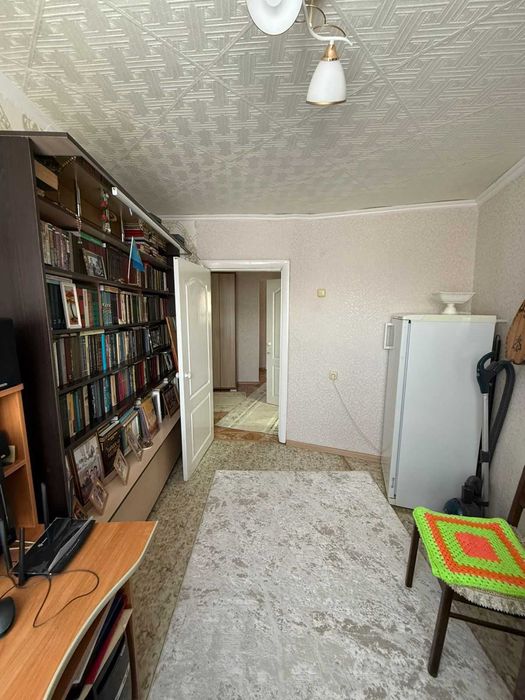 продам 4комнатную квартиру