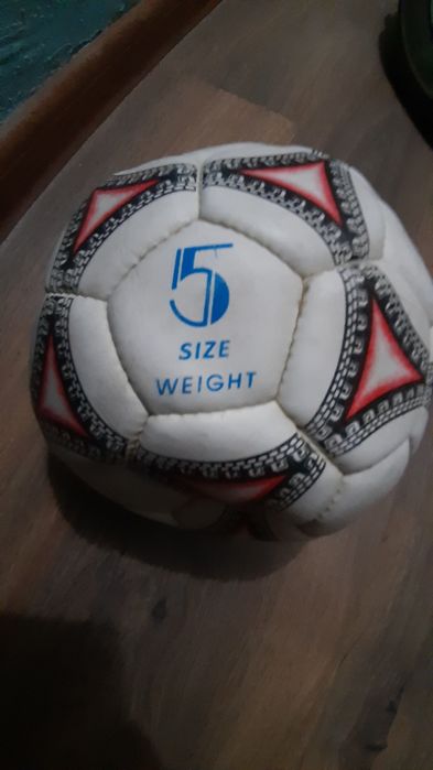 Продаю мячики кожаные