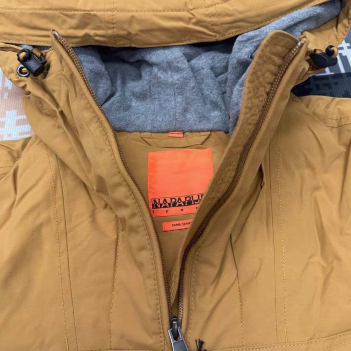 Продам анорак napapijri