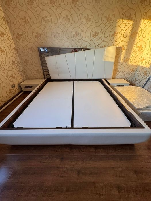 Продам спальни гарнитур