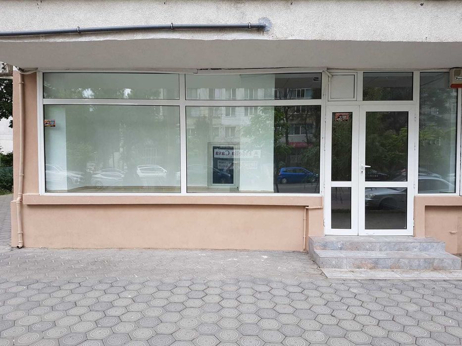 Inchiriez spatiu comercial 93 mp, Iasi, B-dul Alexandru Cel Bun, nr40