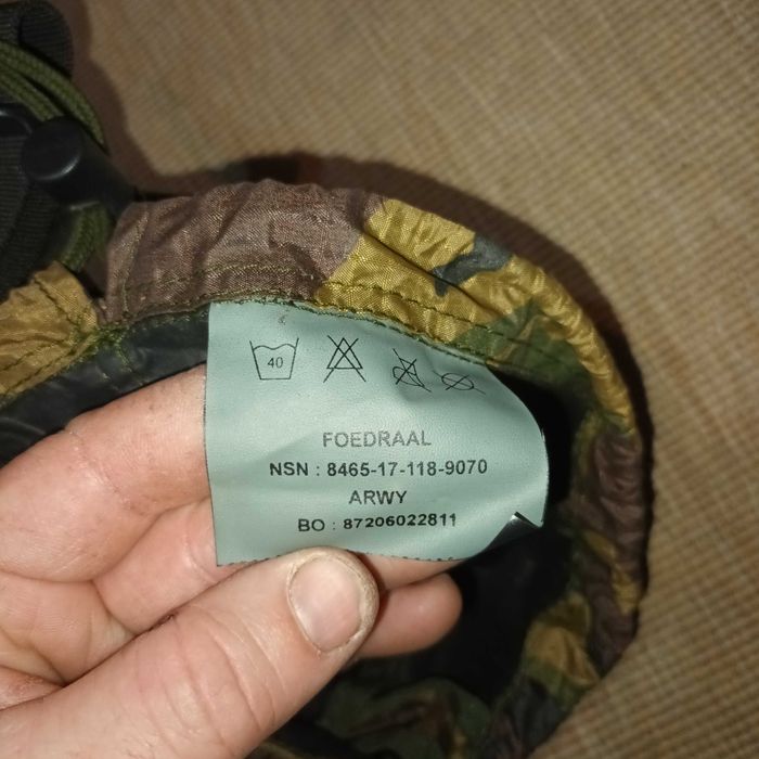 Cort militar contra insectelor, Olanda.