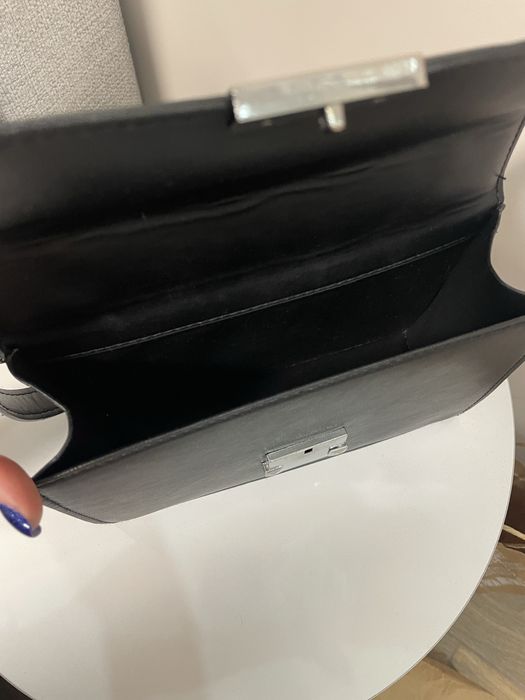 Черна малка чанта през рамо