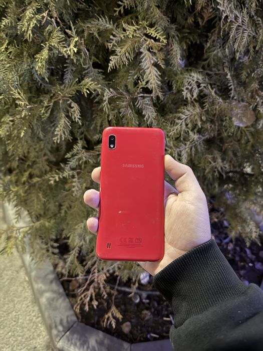 Продам телефон samsung A10