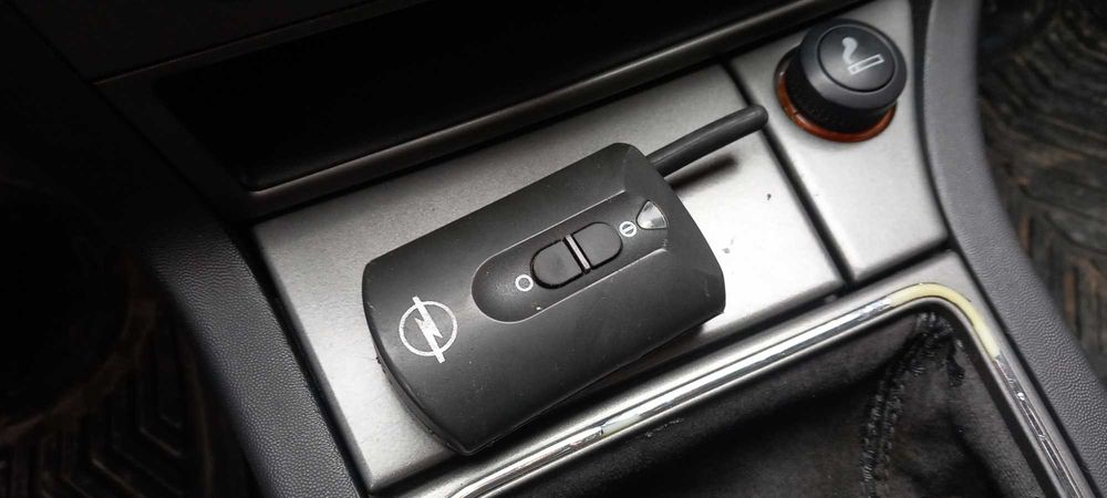 Opel Signum 2.2 dci 125 к.с.