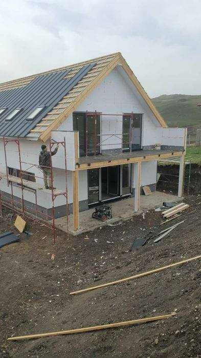 Casa Modulara, Garaje Auto si Containere din structura metalica si panou sandwich termoizolant