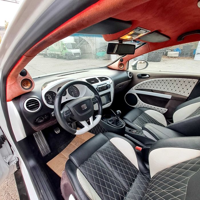 Seat Leon 2.0 cu 275 CP