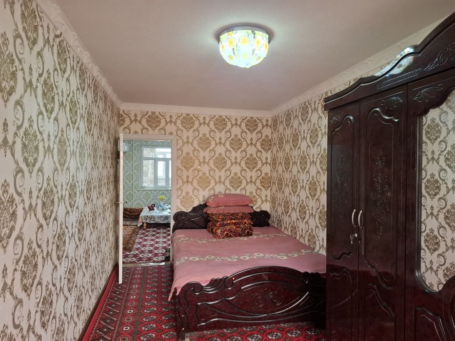 Квартира сотилоди хамма жихози бн