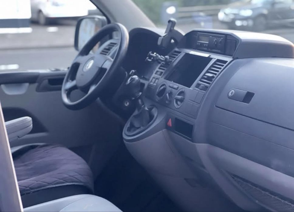 VW T5 Transporter 2.5 TDI 174CP