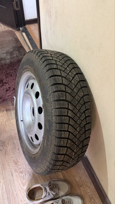 Новая шина Pirelli 1шт