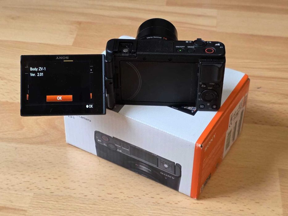 Camera Vlogging Sony ZV-1, 4K, Negru Bucuresti Sectorul 6 • OLX.ro
