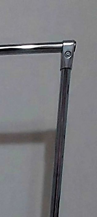 Вешалка для одежды.Продам.