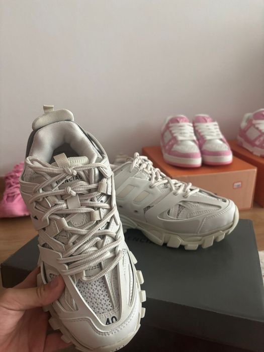 Balenciaga tracks grey