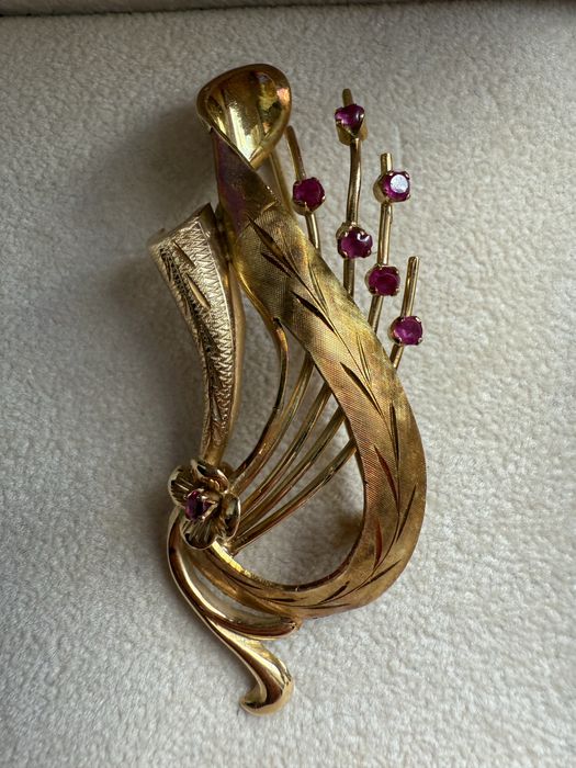 Bijou brosa exceptionala unicata 24 k 10 g cu rubin