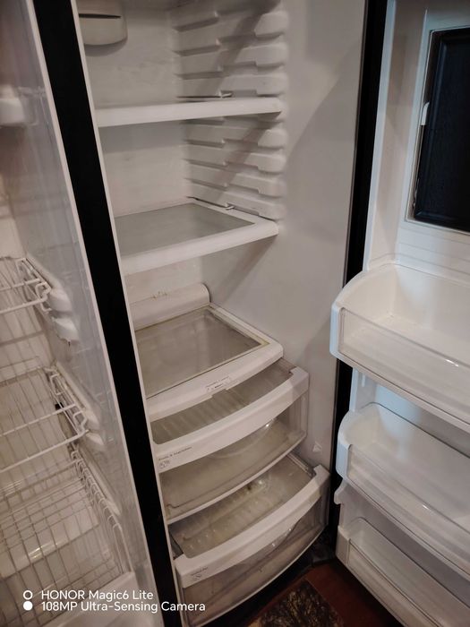 Хладилник Side by side General Electric за части или ползване