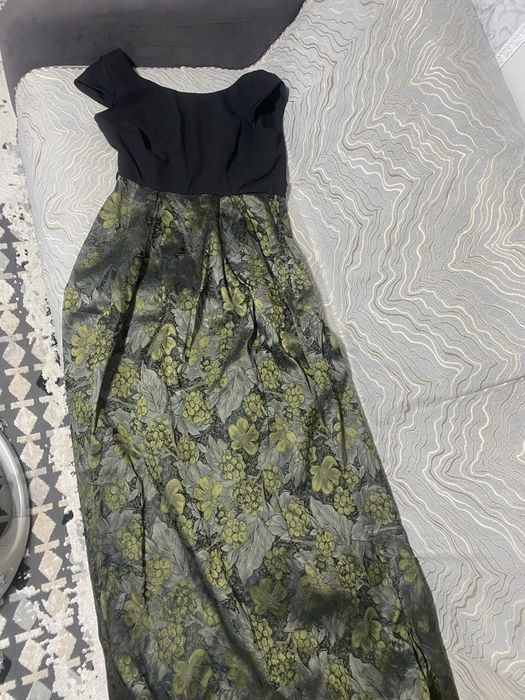 Отдам вечерние платья