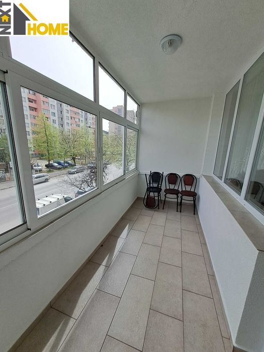 Просторен двустаен апартамент с ГАРАЖ