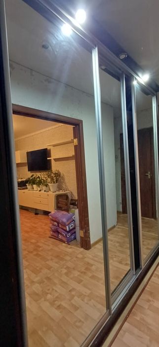 Продается шкаф хороший