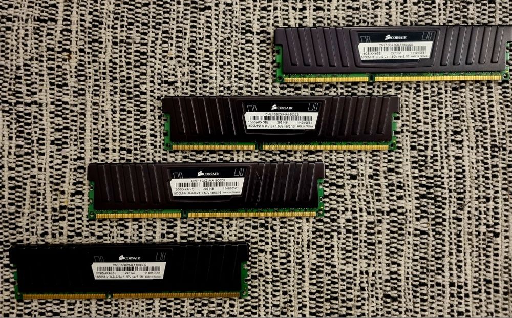 Kit 16GB RAM Corsair