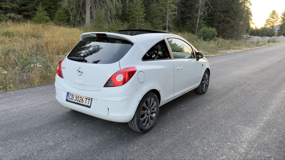 Opel corsa 1.2 2010
