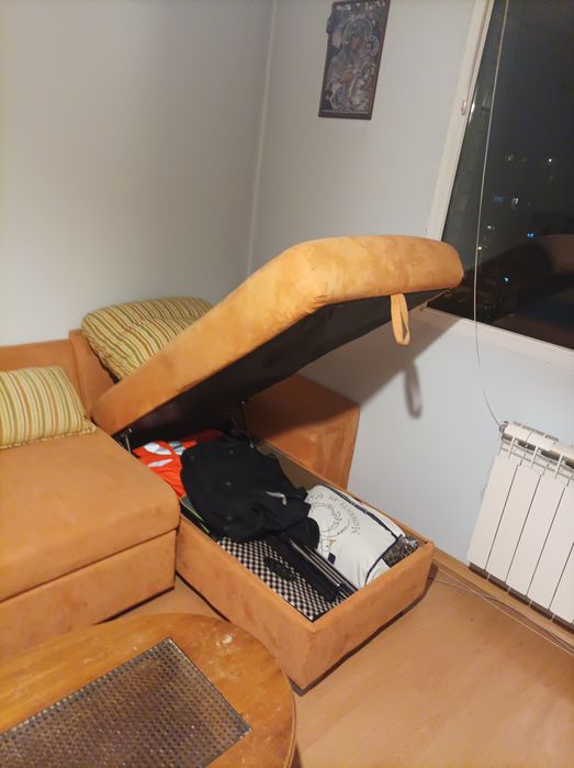 Разтегаем диван с фотьойл втора употреба с масичка и две столчета!!!