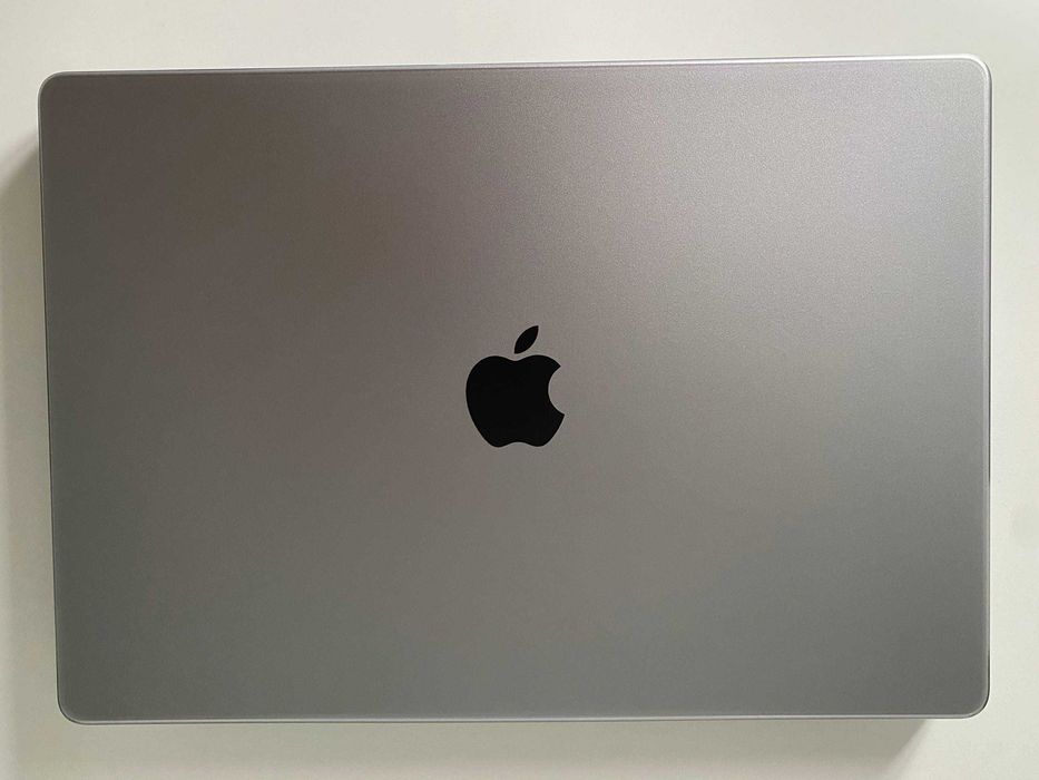 Матовый защитный чехол HardShell Case для MacBook Pro 16.2"