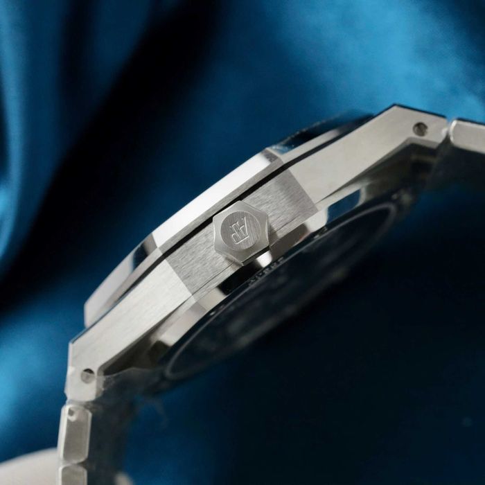audemars piguet royal oak  активен турбийон