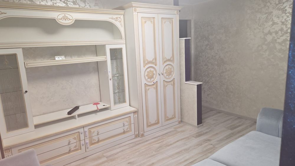 Garsoniera de închiriat