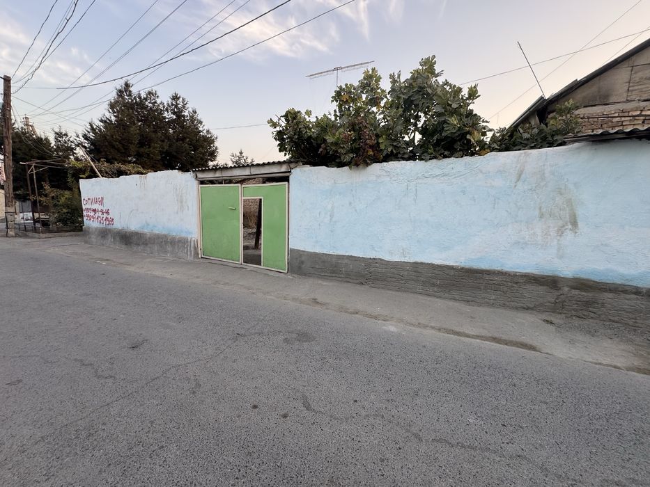 Ховли уй сотилади