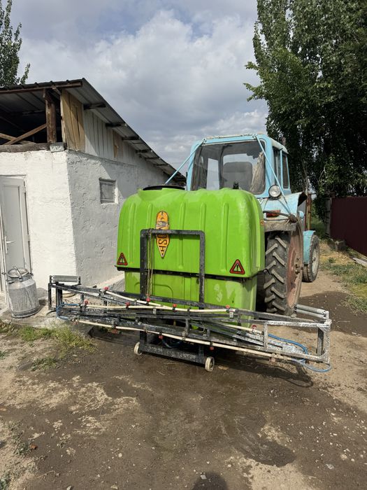 Опрыскиватель навесной