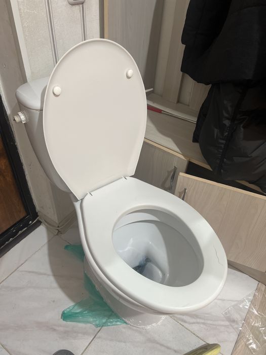 продам унитаз напольный