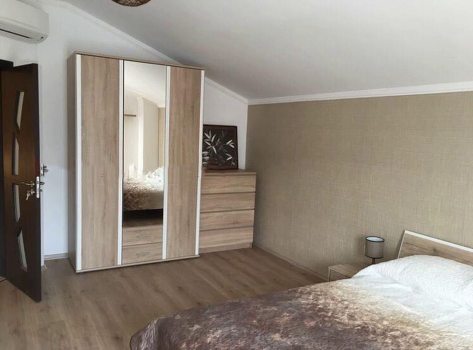 Дава се под наем Къща в с. Белащица, Област Пловдив - 170 кв.м за 950 € - Снимка #6