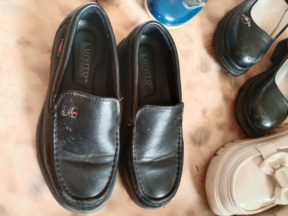 Продам детская обувь