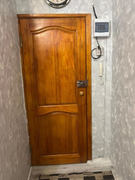 Продам деревянную даерь, 80/200.