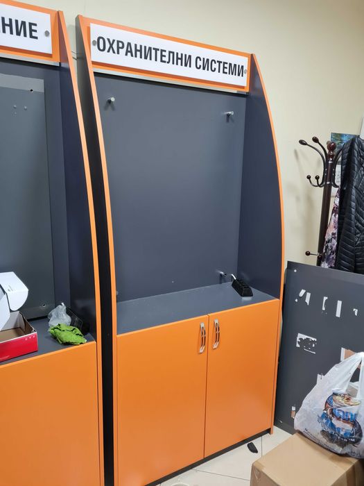 Стелаж, шкаф,рафтове