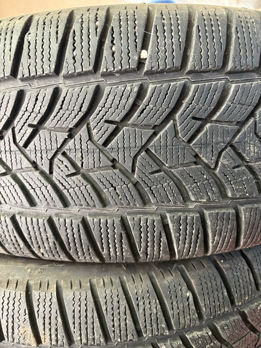 235/55/19 Dunlop зимни